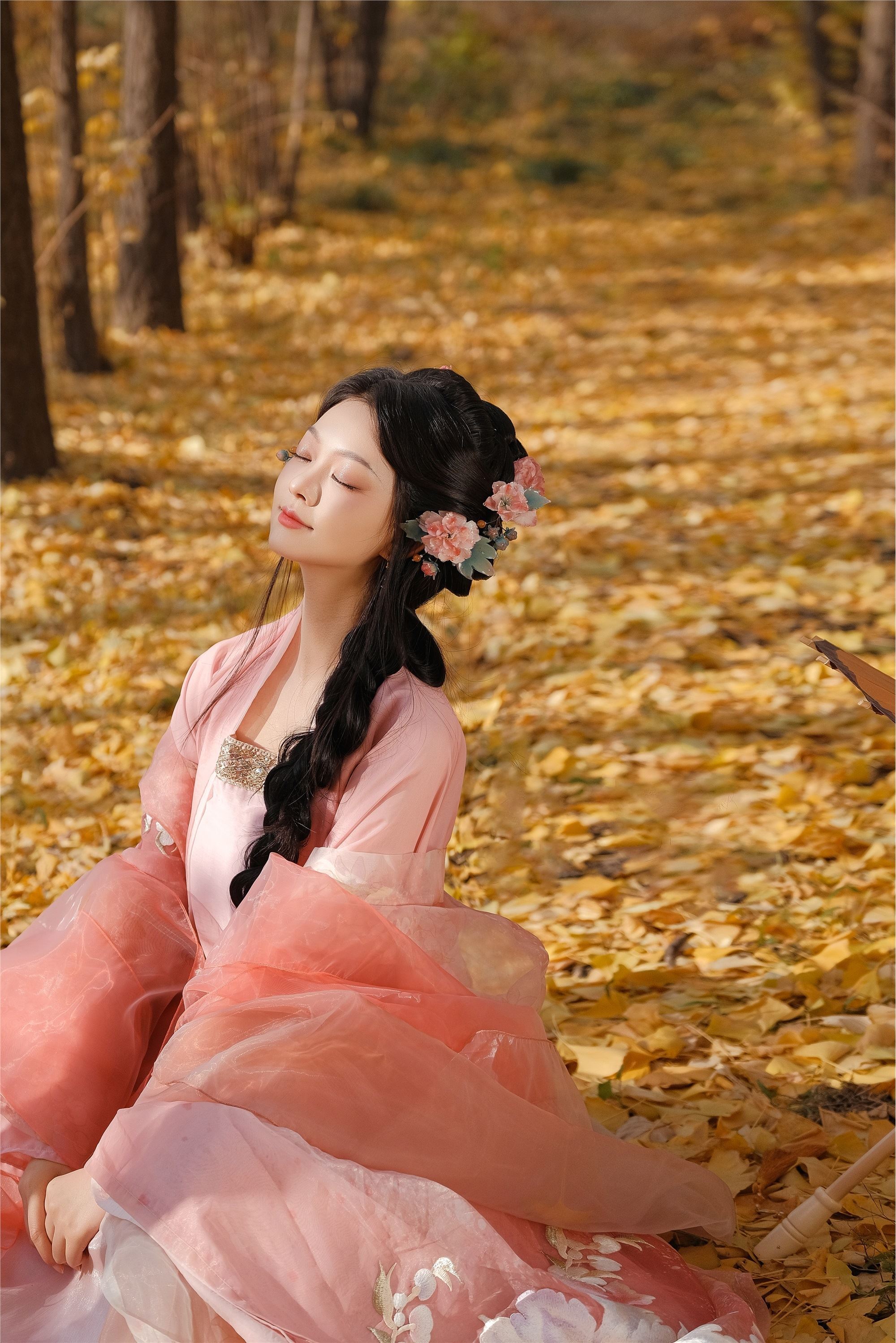 YITUYU艺图语 2025.01.06 秋意浓 秋秋